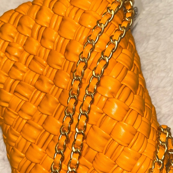 Tory‎ Burch Britten Woven Small Shoulder Bag - Picture 10 of 16